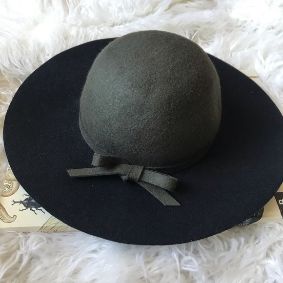 olive green floppy hat